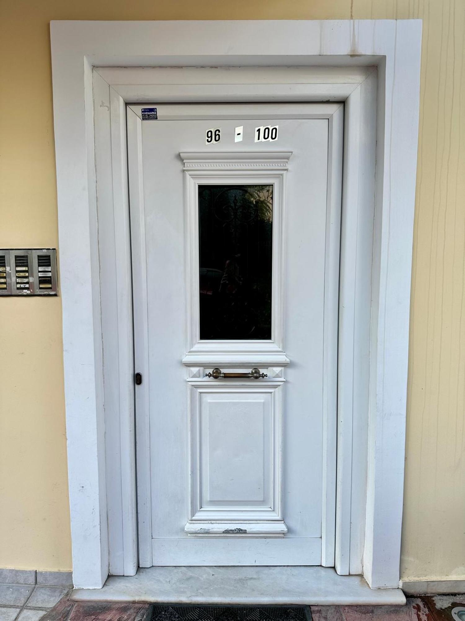 City Centre Apartment Patras Extérieur photo