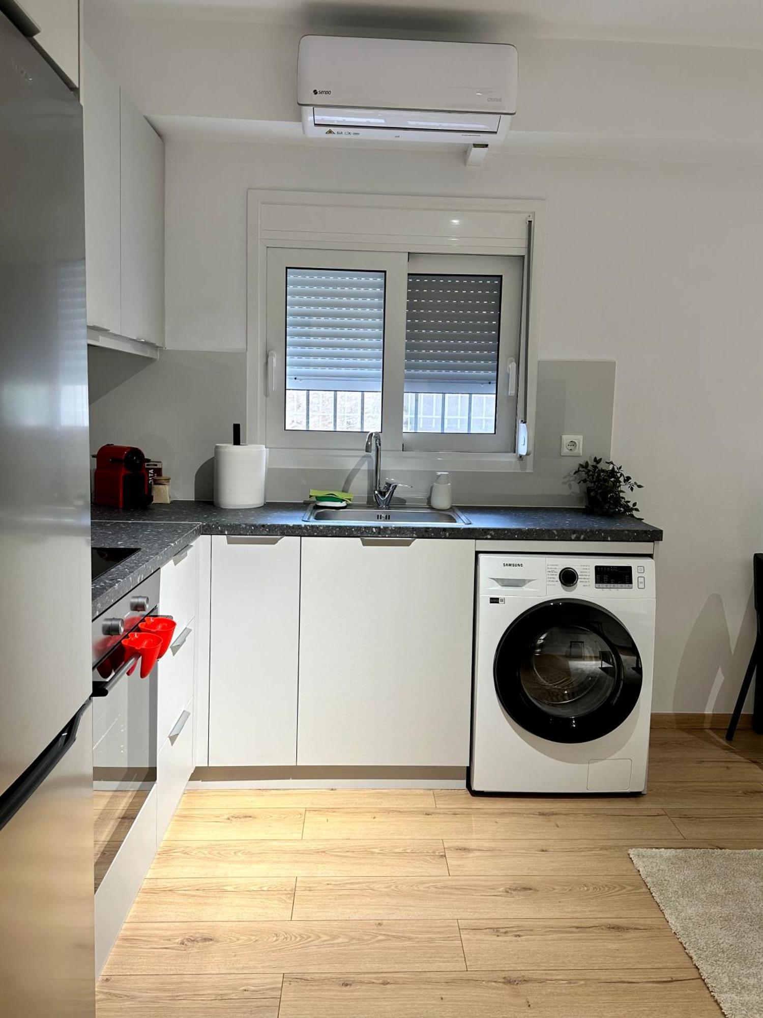 City Centre Apartment Patras Extérieur photo